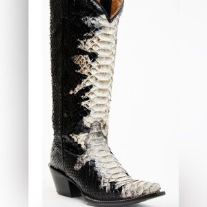 Idyllwind - STUNNER EXOTIC PYTHON WESTERN BOOTS - SNIP TOE (7.5)